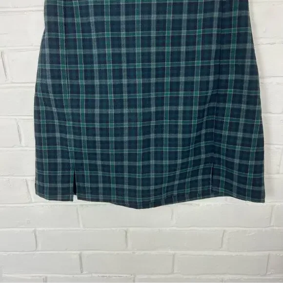 Brandy Melville Green Plaid Mini Skirt - Picture 6 of 10